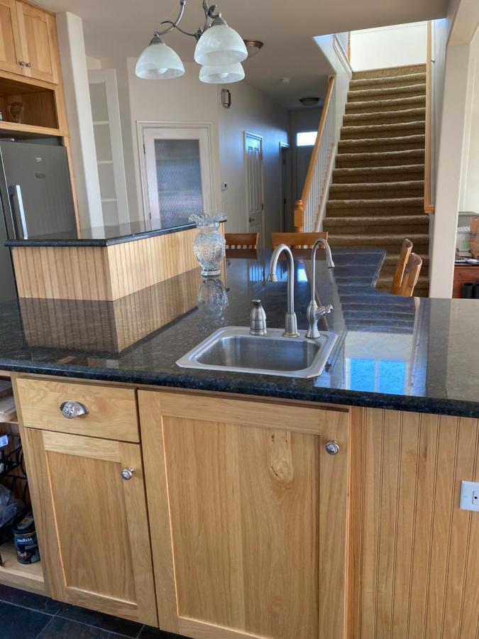 Frenchy'S Adventure Bed And Breakfast Anchorage Exterior foto